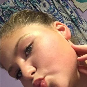 Meet your Posher, Brooke